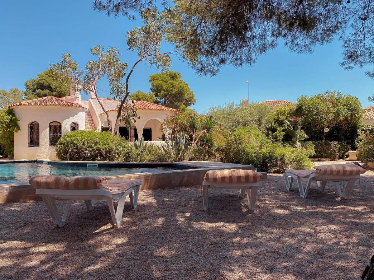 Dos Calas - Bonita De Estilo Rustico Y Piscina De Agua Salada Holiday home